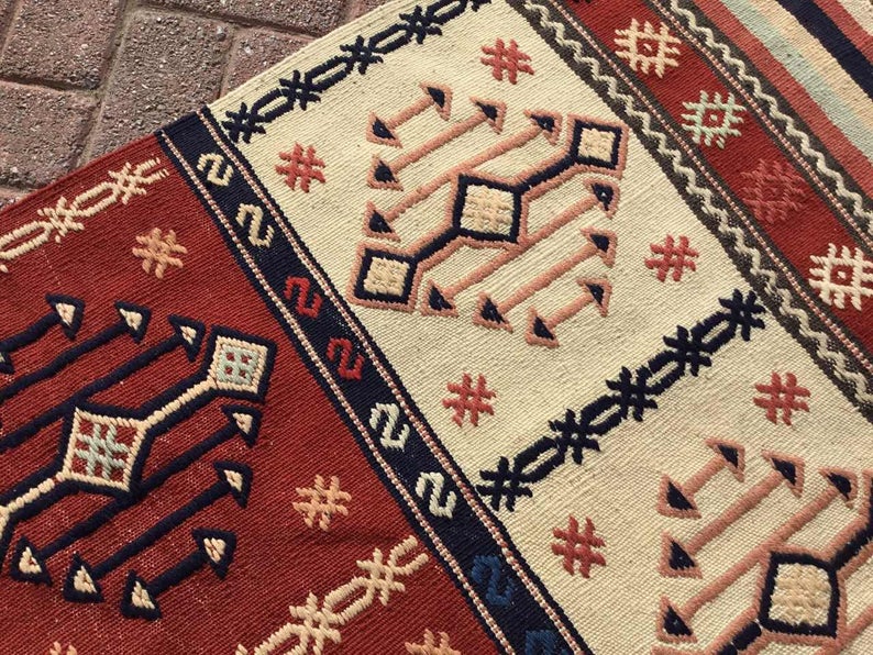Vintage Handwoven Kilim Rug 152cm x 81cm from Turkey