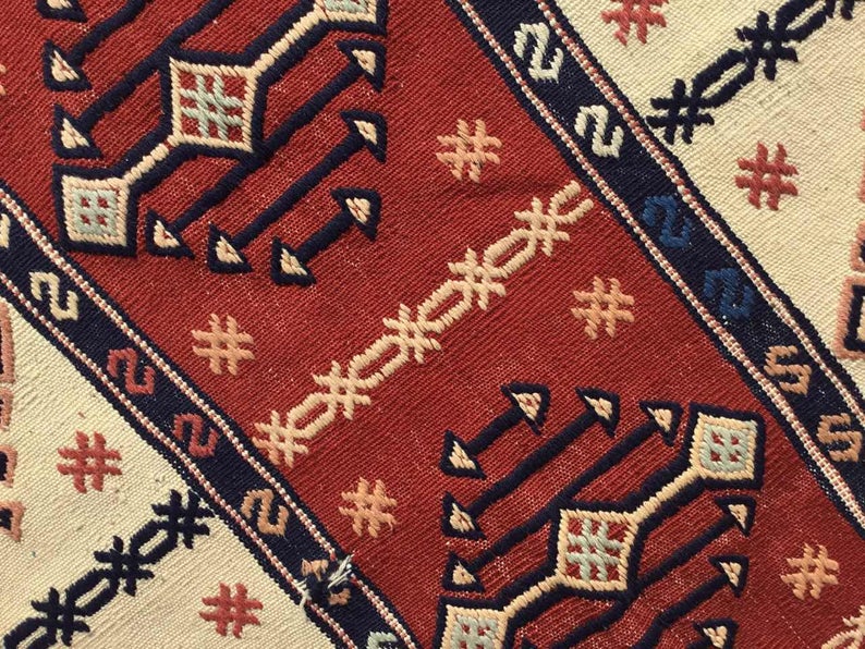 Vintage Handwoven Kilim Rug 152cm x 81cm from Turkey