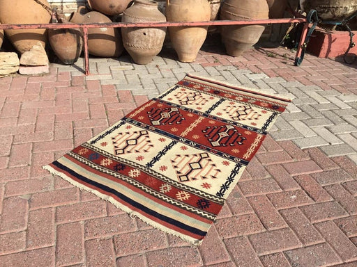 Vintage Handwoven Kilim Rug 152cm x 81cm from Turkey
