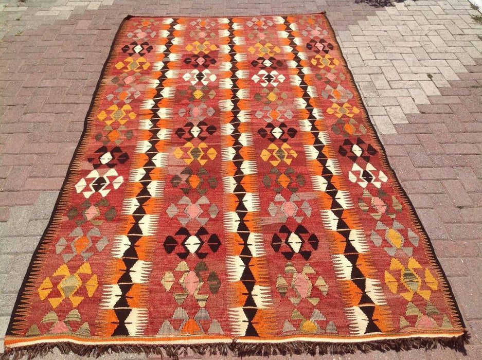 Vintage käsinkudottu Kilim-matto 300cm x 167cm Konya Turkey