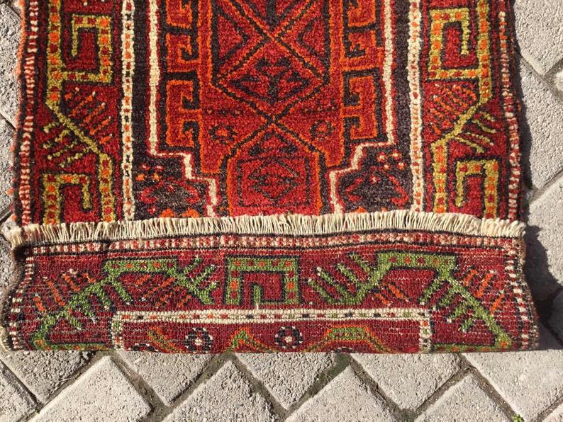 Vintage Handwoven Turkish Rug 101cm x 59cm #300