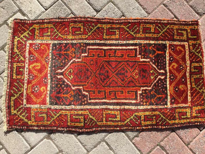 Vintage Handwoven Turkish Rug 101cm x 59cm #300