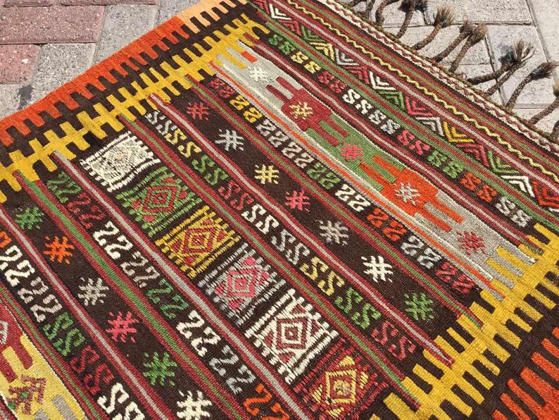 Vintage Handwoven Turkish Rug 110cm x 90cm Wool