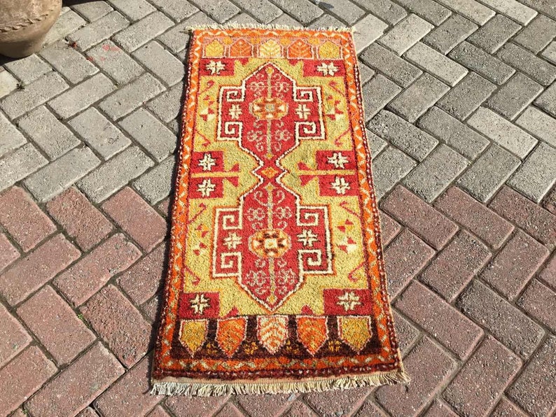 Vintage Handwoven Turkish Rug 111cm x 54cm Unique Design