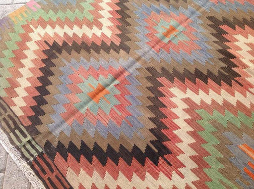 Vintage Handwoven Turkish Rug 173cm x 127cm