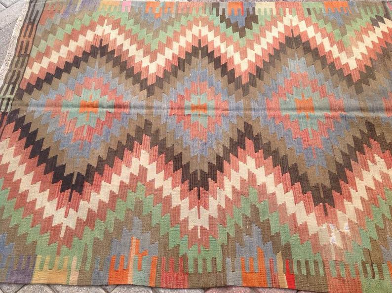 Vintage Handwoven Turkish Rug 173cm x 127cm