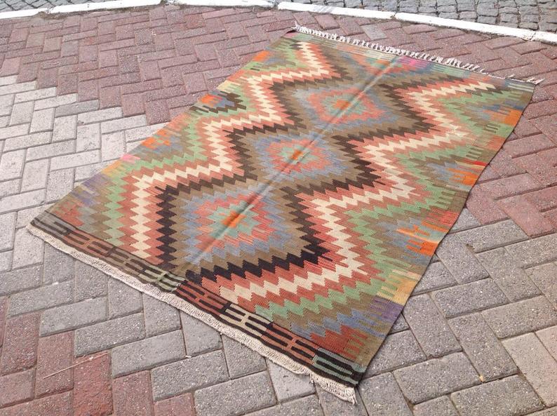 Vintage Handwoven Turkish Rug 173cm x 127cm