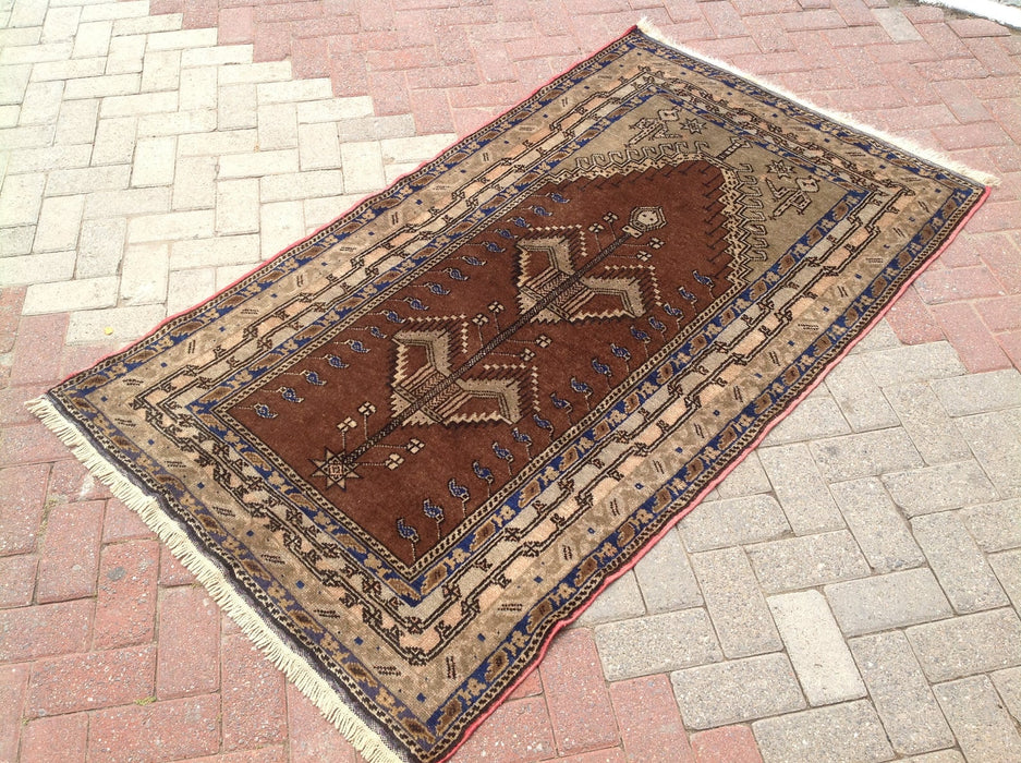 Vintage Handwoven Turkish Rug 190cm x 109cm Unique Design