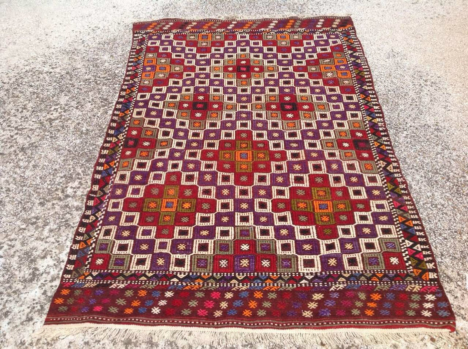 Vintage käsinkudottu turkkilainen matto 208cm x 134cm villapuuvilla