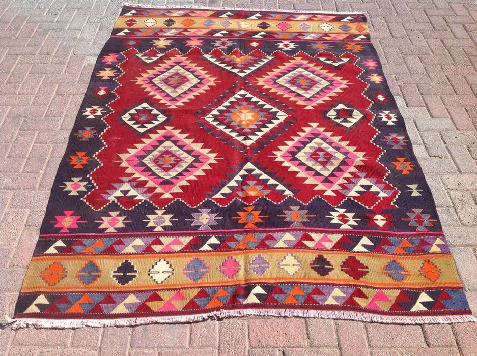 Vintage käsinkudottu turkkilainen matto 231cm x 170cm villapuuvilla