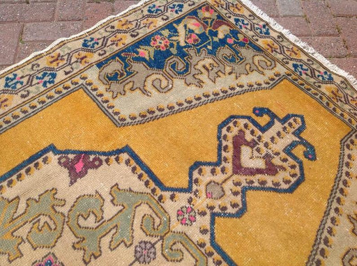 Vintage Handwoven Turkish Rug 236cm x 139cm #194