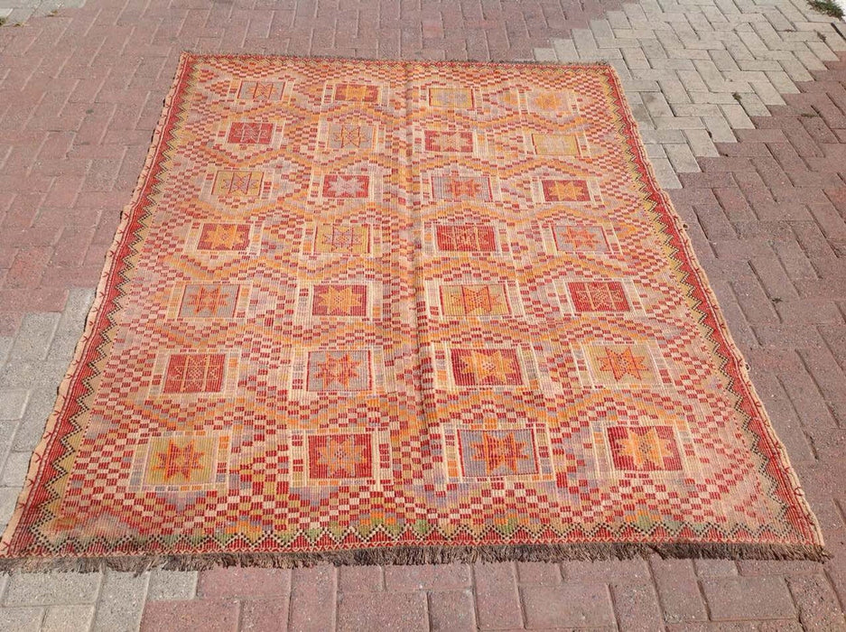 Vintage käsinkudottu turkkilainen matto 237cm x 186cm villapuuvilla