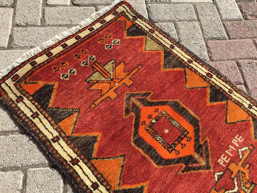 Vintage Handwoven Turkish Rug 87 cm x 60 cm Unique Design