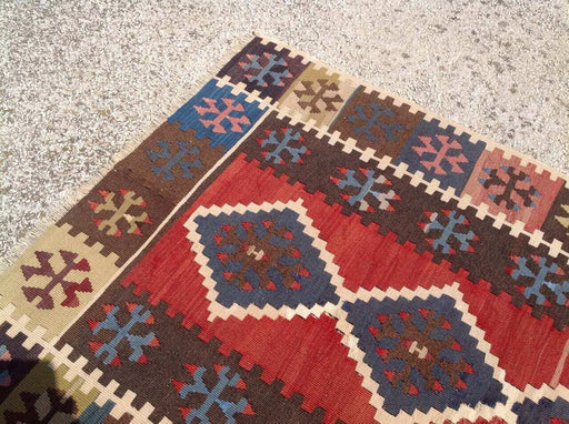 Vintage Handwoven Turkish Wool Rug 169 cm x 110 cm