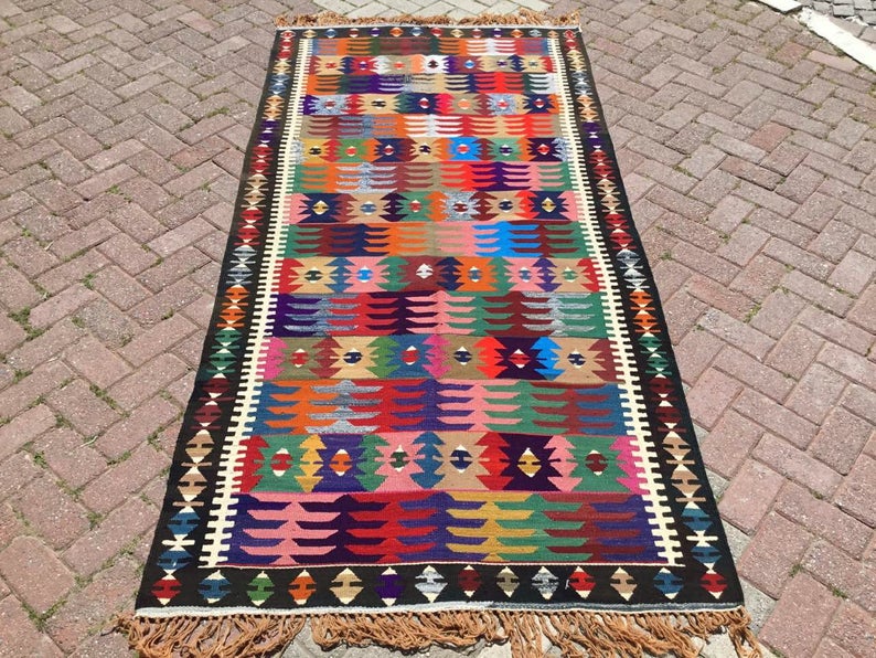 Vintage käsinkudottu turkkilainen villamatto 254cm x 128cm