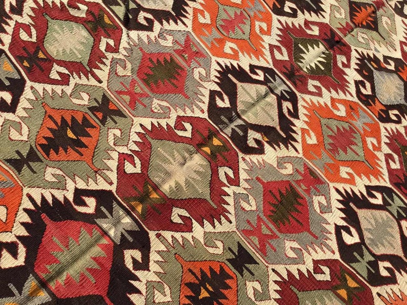 Vintage Handwoven Turkish Wool Rug 269cm x 163cm