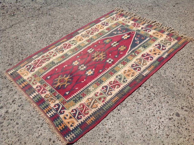 Vintage Handwoven Wool Rug 152cm x 106cm Central Turkey