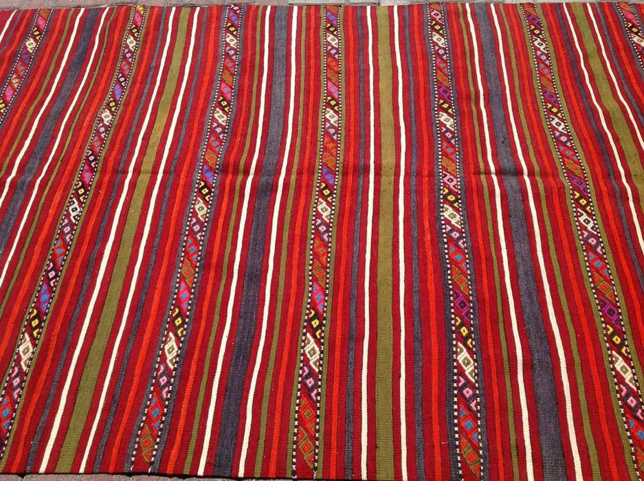 Vintage käsinkudottu villamatto 264cm x 152cm Keski-Turkki