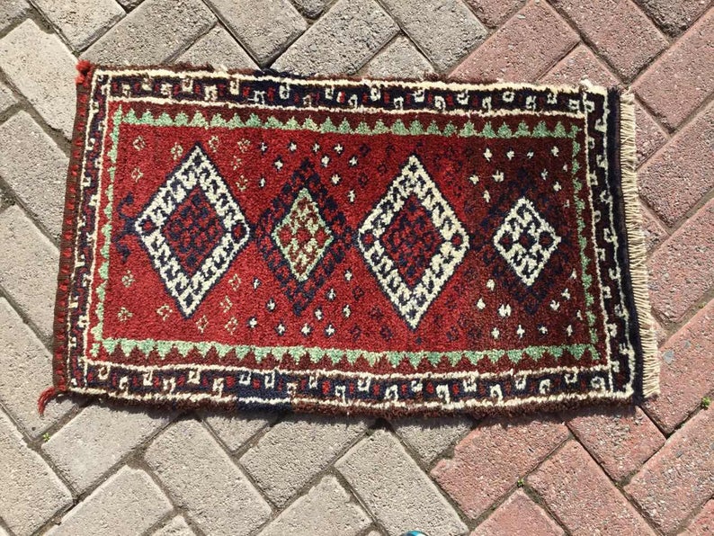 Vintage Handwoven Yahyali Turkish Rug 92cm x 49cm