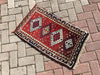Vintage Handwoven Yahyali Turkish Rug 92cm x 49cm
