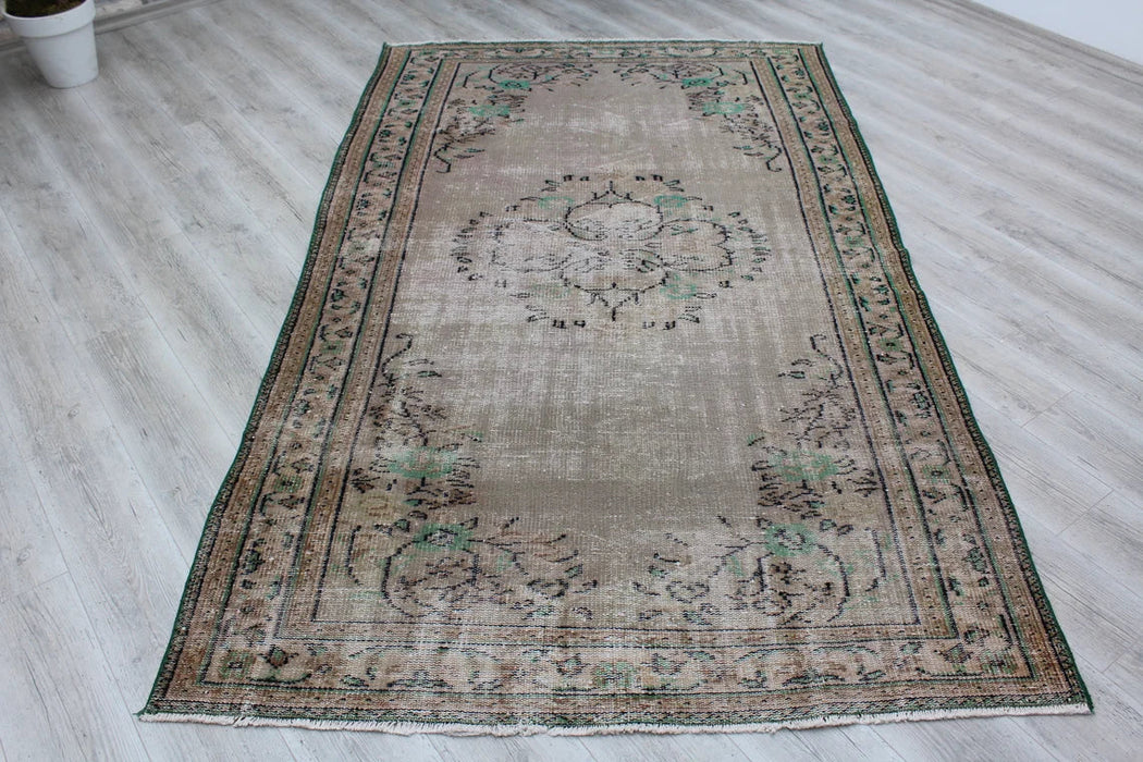 Vintage Isparta Turkish Rug 155 cm x 261 cm Hand-Knotted