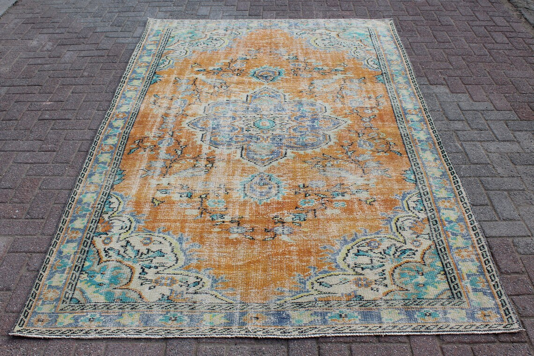 Vintage Isparta Turkish Rug 176 cm x 280 cm Hand-Knotted