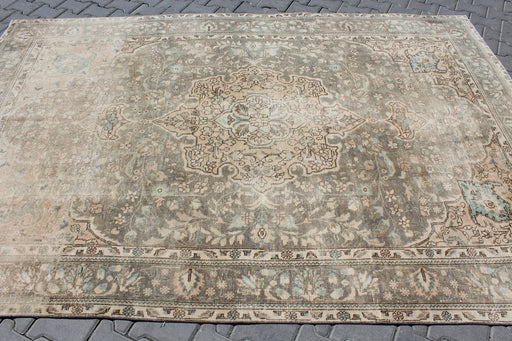 Tappeto turco vintage Isparta 196 cm x 293 cm annodato a mano