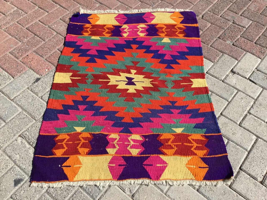 Vintage Kilim Rug 115cm x 86cm Made in Western Turkey