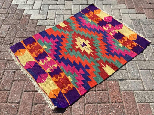 Vintage Kilim Rug 115cm x 86cm Made in Western Turkey