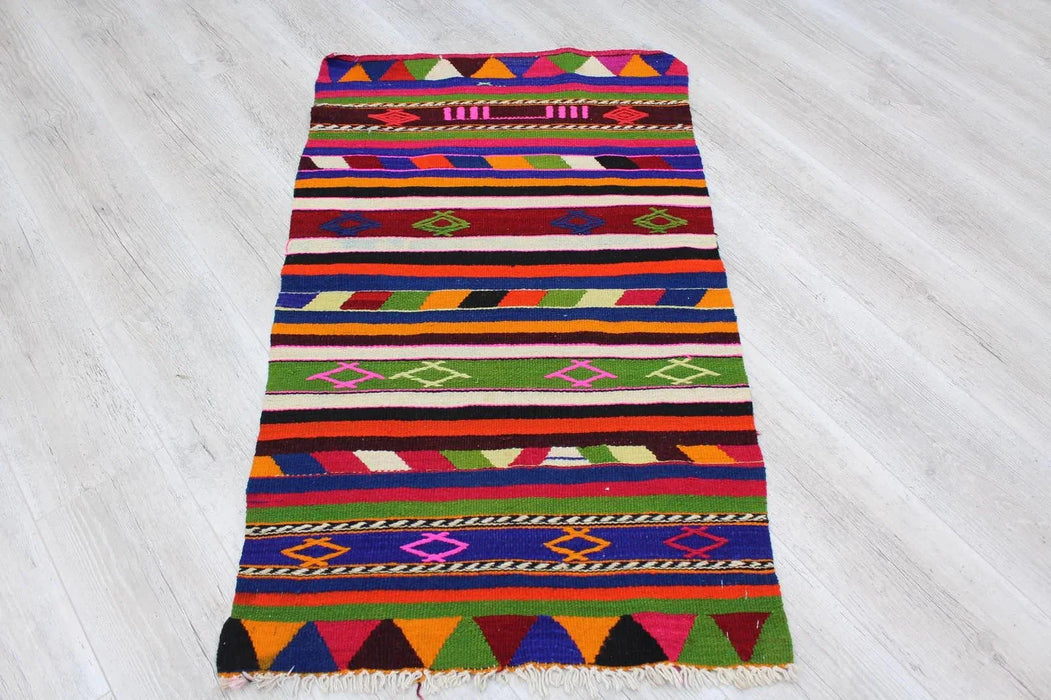 Vintage Kilim Rug 116cm x 69cm Turkish Design #228