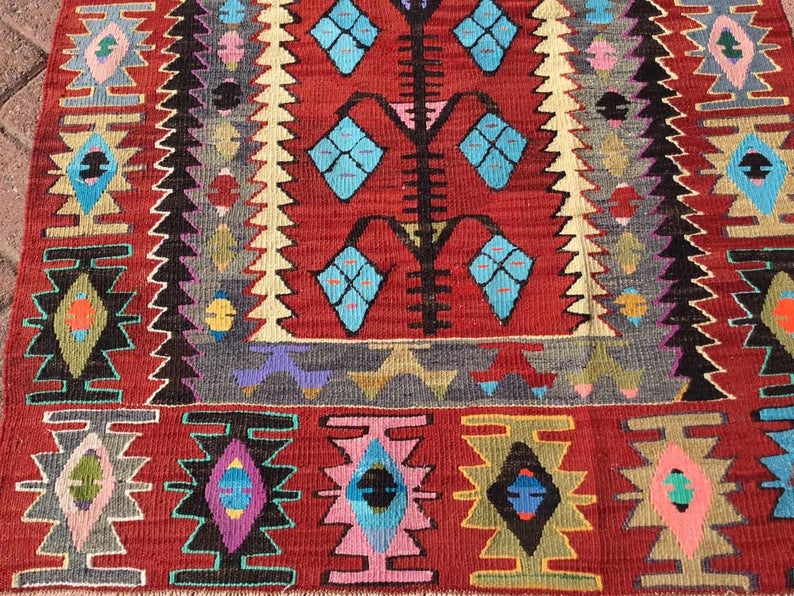 Vintage Kilim Rug 122cm x 85cm Western Turkey Handcrafted
