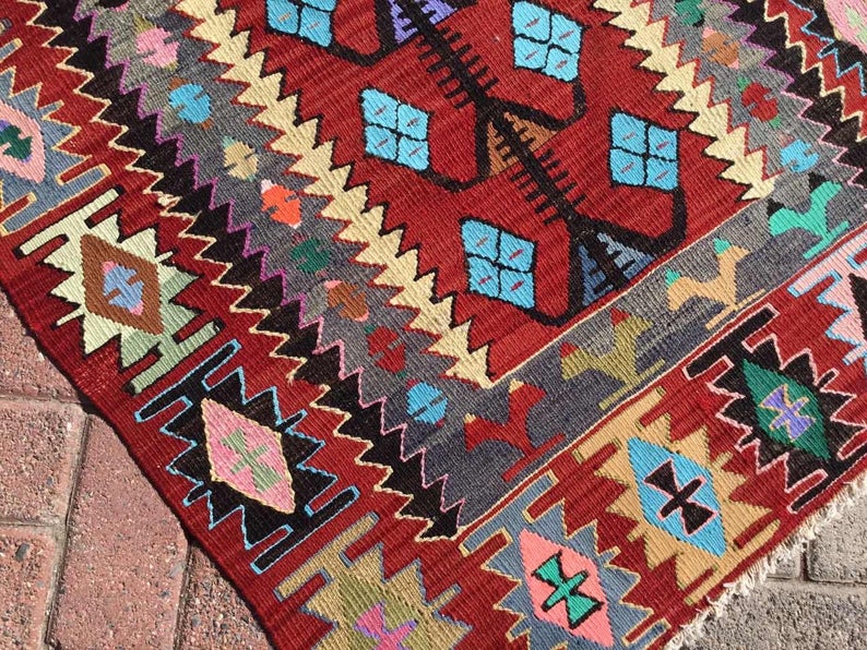 Vintage Kilim Rug 122cm x 85cm Western Turkey Handcrafted