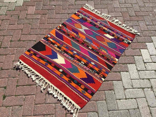 Vintage Kilim Rug 122cm x 92cm Western Turkey 45 Years Old