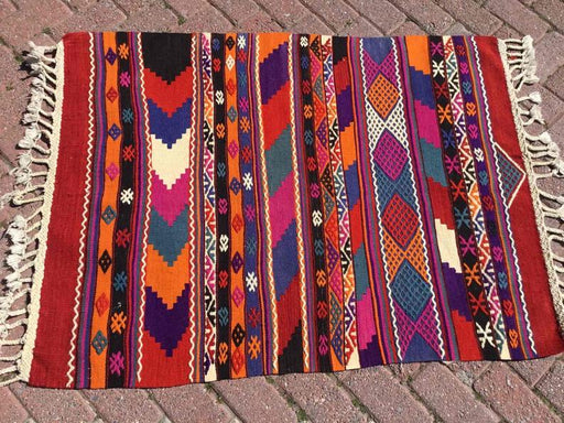 Vintage Kilim Rug 122cm x 92cm Western Turkey 45 Years Old