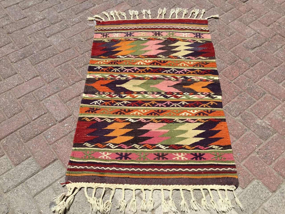 Vintage Kilim Rug 126cm x 86cm Western Turkey #207