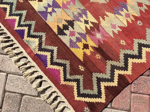 Vintage Kilim Rug 133cm x 104cm Handmade Turkish Decor