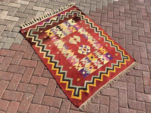 Vintage Kilim Rug 133cm x 104cm Handmade Turkish Decor