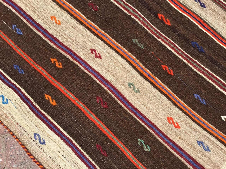 Vintage Kilim Rug 133cm x 114cm Handmade in Turkey