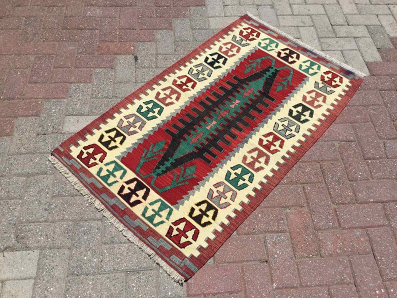 Vintage Kilim Rug 134cm x 80cm Western Turkey