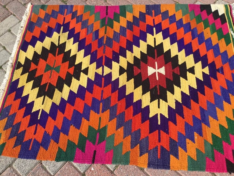 Vintage Kilim Rug 137cm x 107cm Made In Turkey