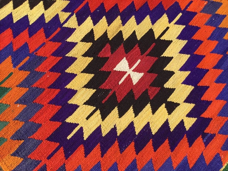 Vintage Kilim Rug 137cm x 107cm Made In Turkey