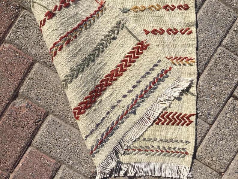 Vintage Kilim Rug 137cm x 62cm Turkish Design