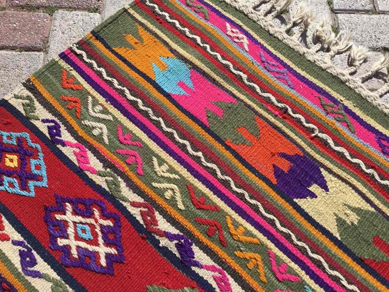 Vintage Kilim Rug 140cm x 88cm From Western Turkey