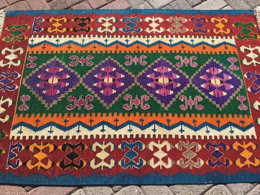 Vintage Kilim Rug 146cm x 94cm Handmade in Turkey