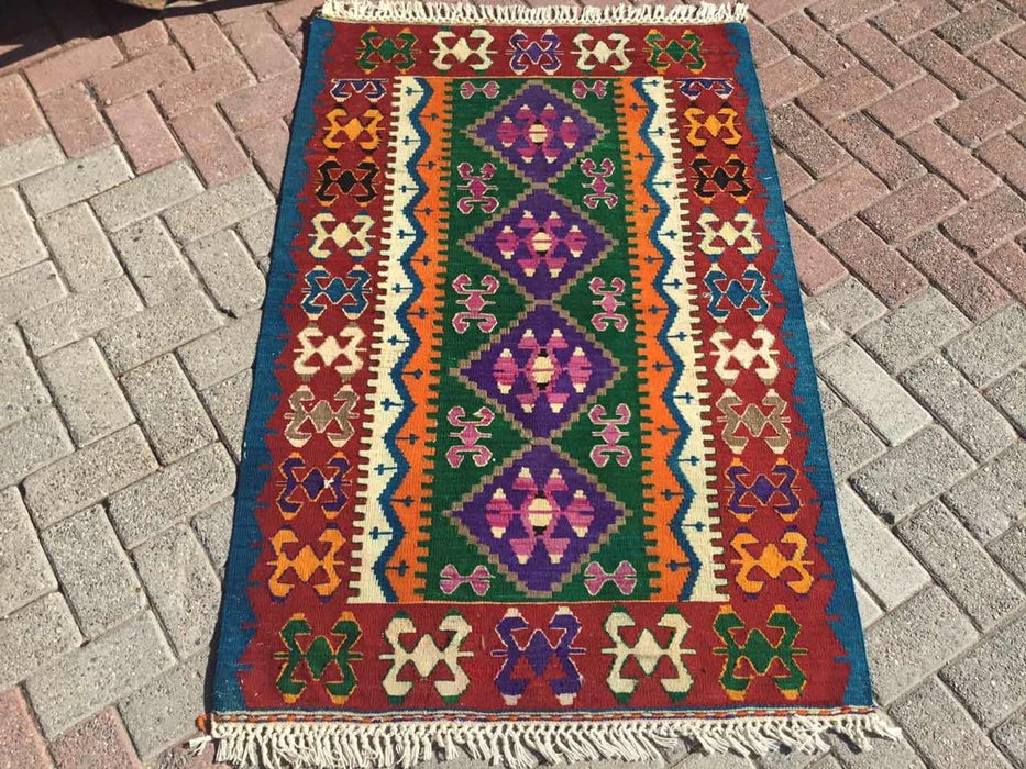 Vintage Kilim Rug 146cm x 94cm Handmade in Turkey