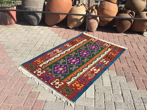 Vintage Kilim Rug 146cm x 94cm Handmade in Turkey