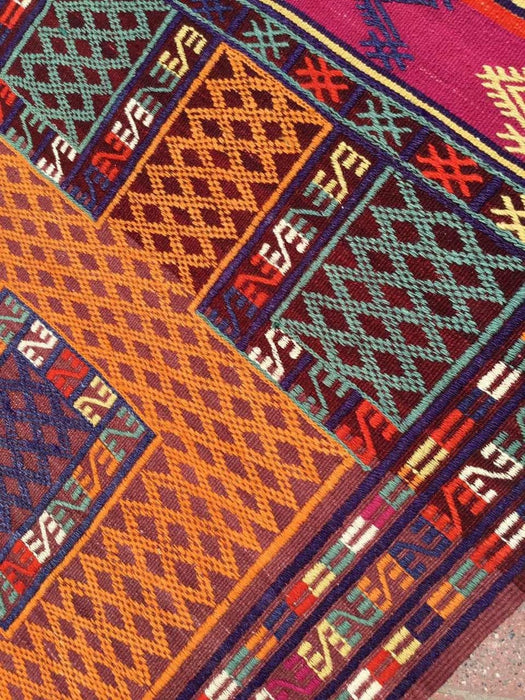 Vintage Kilim Rug 152Cm X 106Cm Turkish Design
