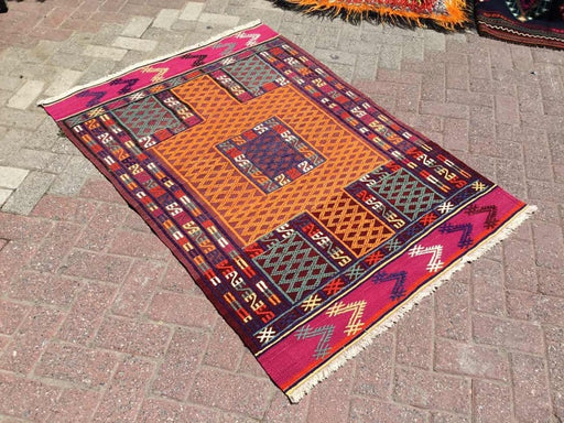 Vintage Kilim Rug 152Cm X 106Cm Turkish Design