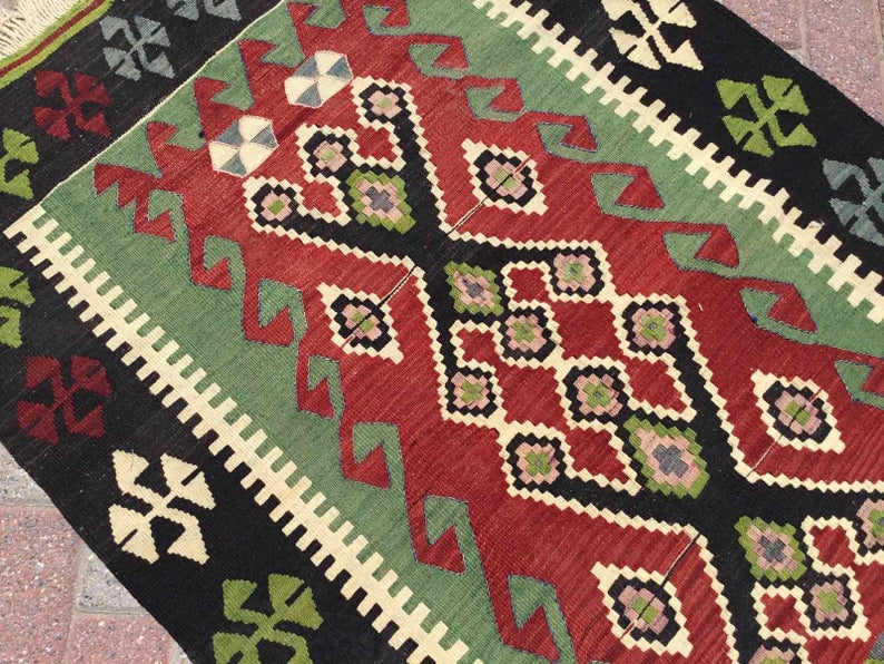 Vintage Kilim Rug 153cm x 98cm Handmade Turkey
