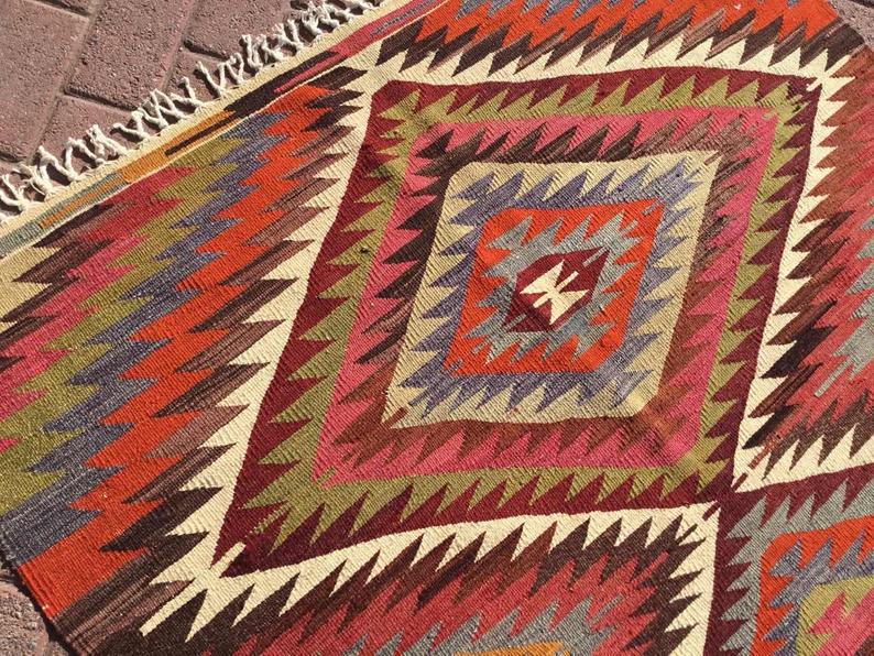 Vintage Kilim Rug 156cm x 122cm Turkish Handwoven Design